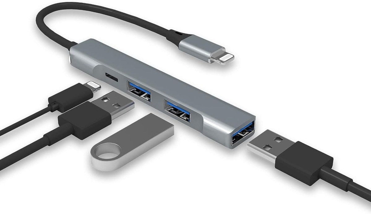 4-in-1 Lightning USB Hub